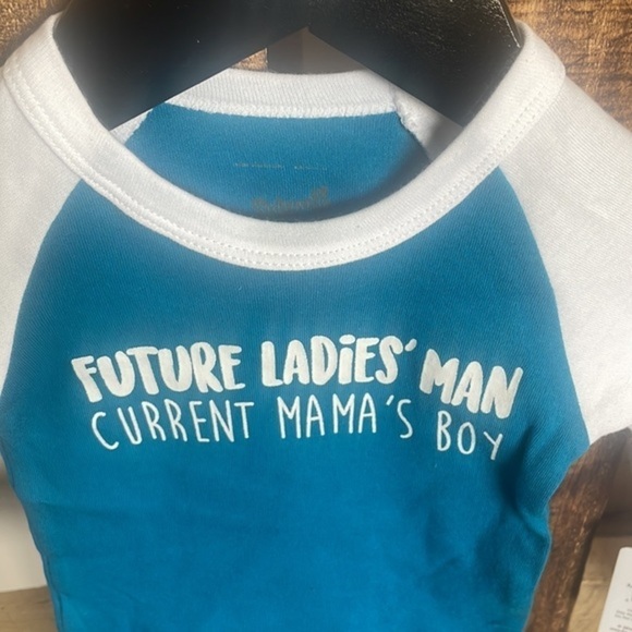 Sidewalk Talk onesie baby long sleeve crew button top mama’s boy nwt Sz 6-12Mos - Picture 2 of 6